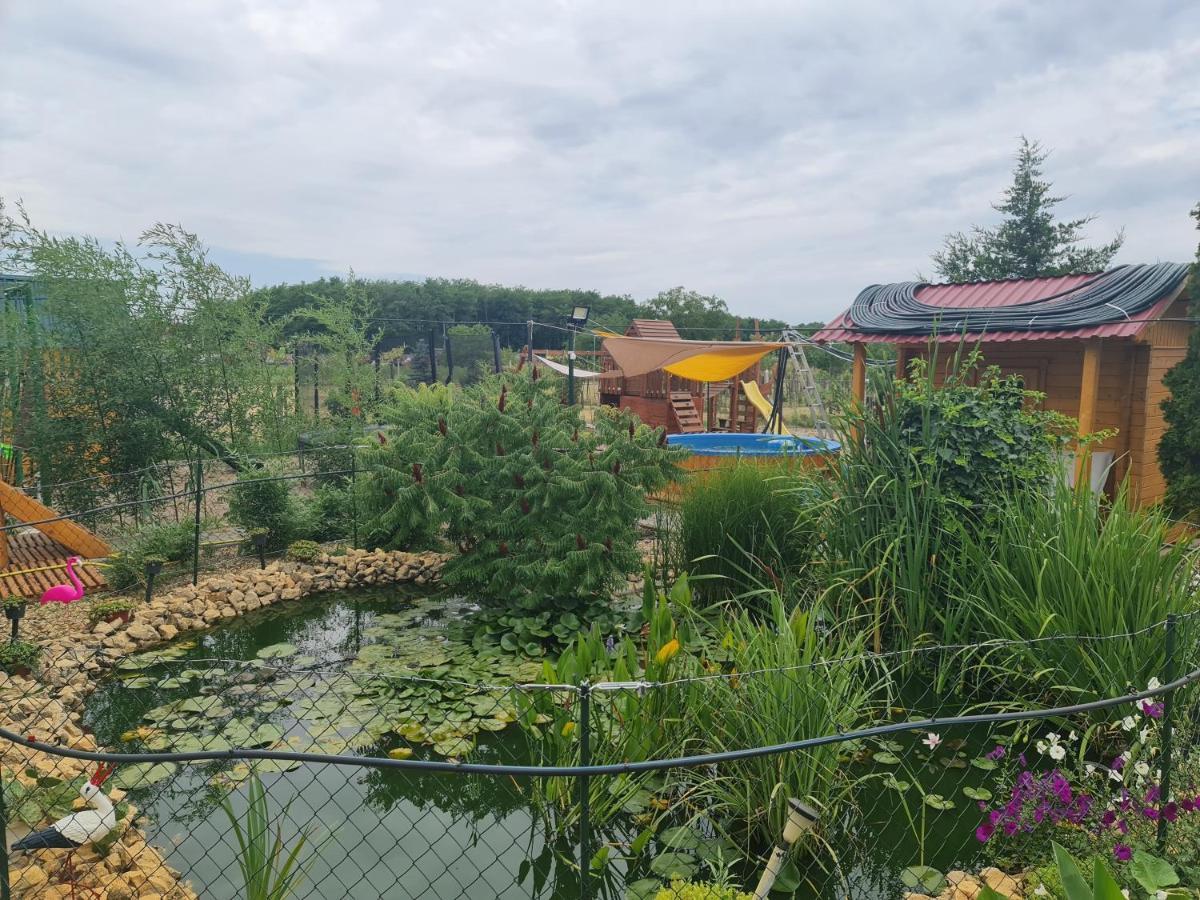 Hobby Vendégház Kiskunmajsa Esterno foto