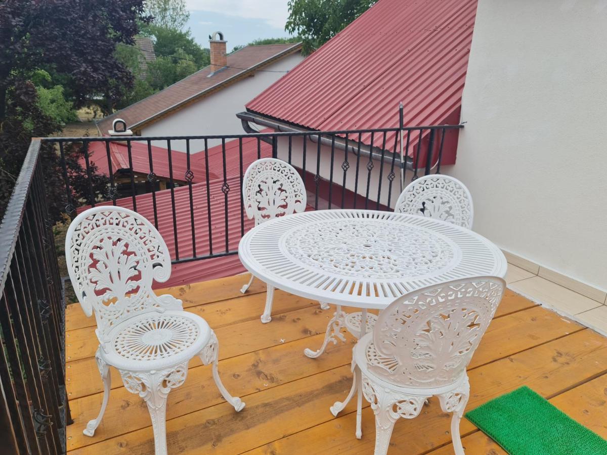 Hobby Vendégház Kiskunmajsa Esterno foto
